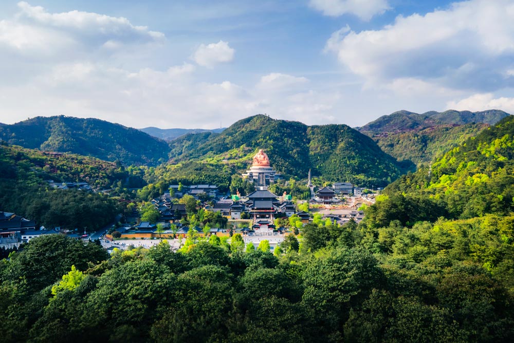 雪窦寺全景