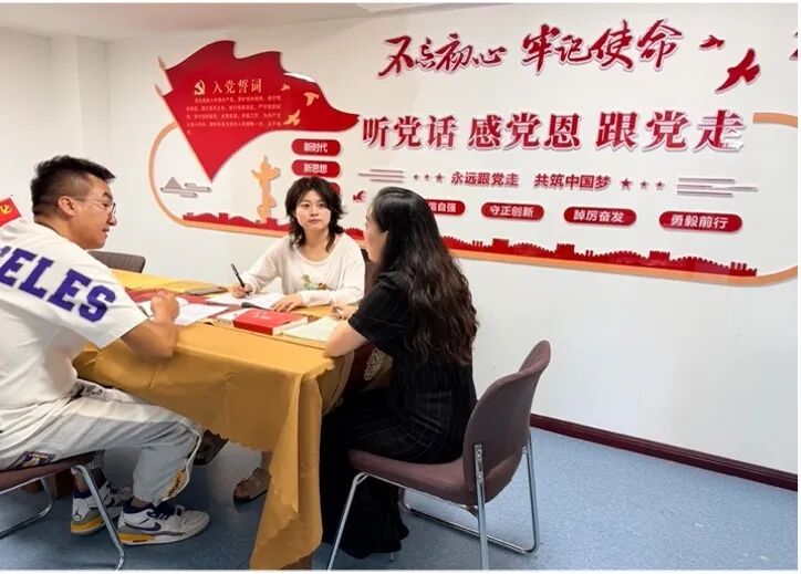 先锋领航践初心 暖心服务绘青海|青海康辉以党建红赋能高原文旅蓝
